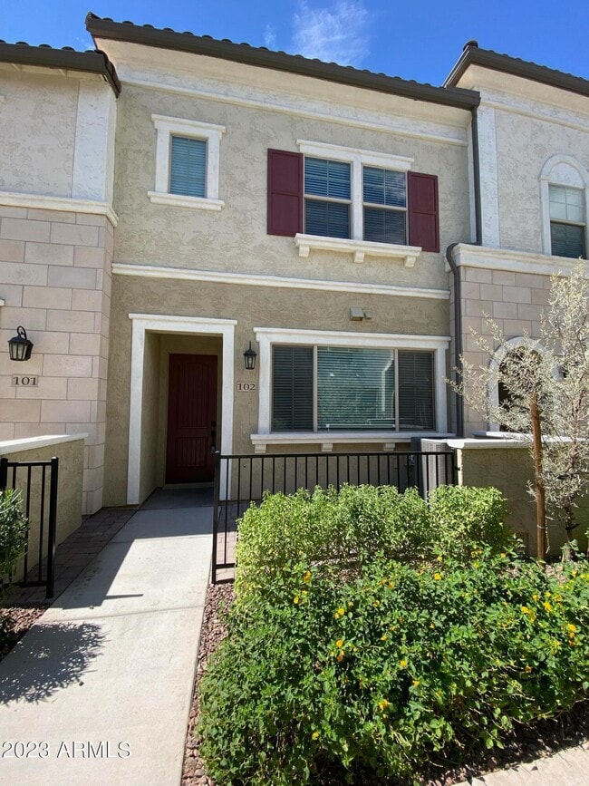 Building Photo - 2661 S Sulley Dr