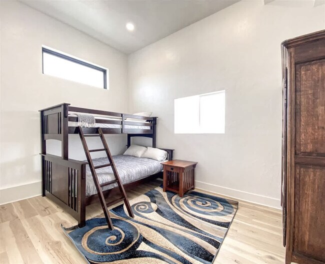 Building Photo - 40 Wedge Way