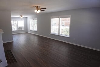 Building Photo - 3320 Blodgett St