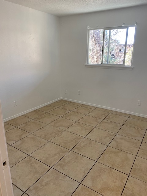 Building Photo - 2800 Cerrillos Rd