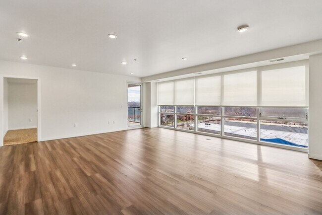 Building Photo - $1,950 | 1 Bedroom, 2 Bathroom Condo | Pet Friendly* | Available for Immediate move-in!