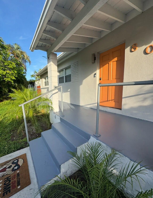 Building Photo - 804 NW 19th St