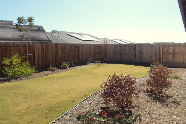 Building Photo - Sydney Park Home with Solar For Rent