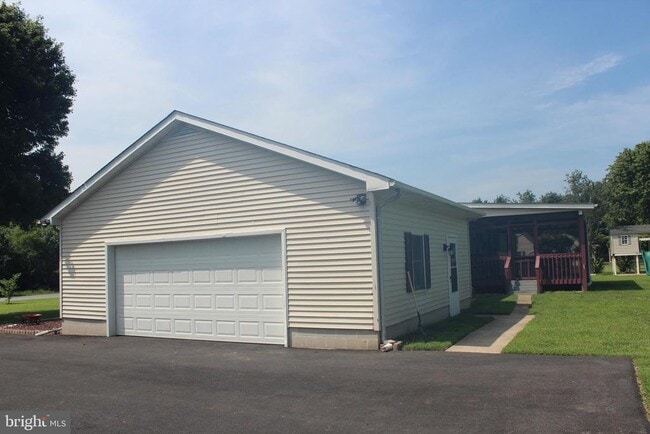 Building Photo - 873 Skeeter Neck Rd