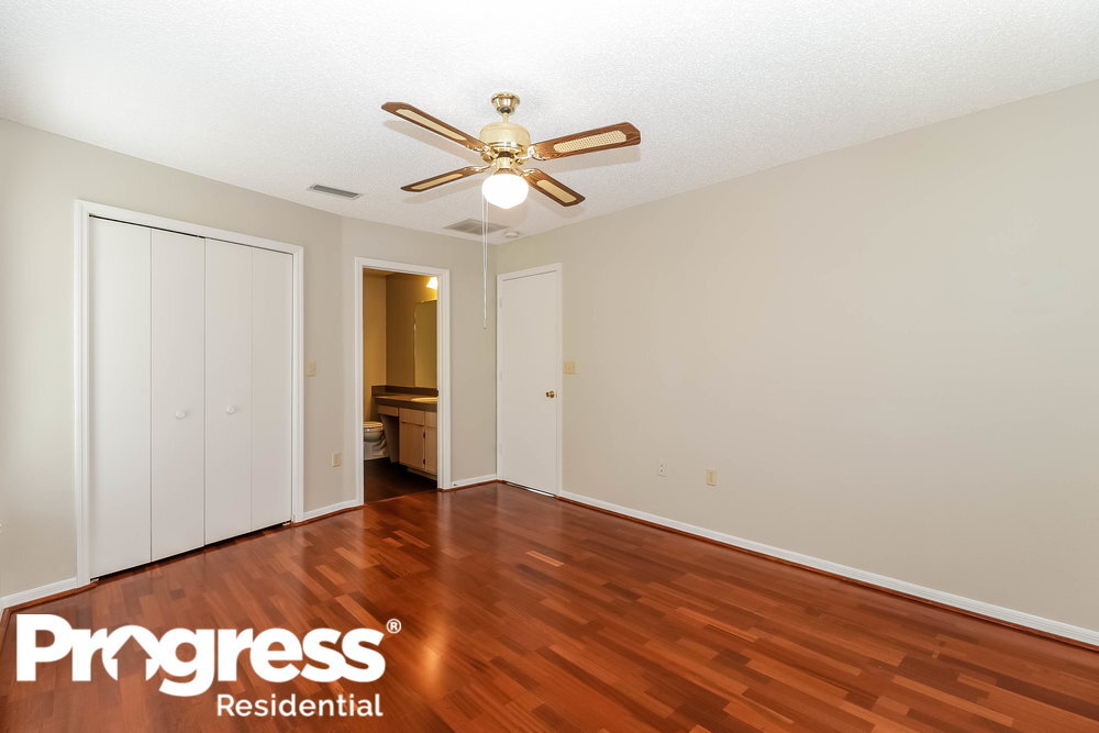 Building Photo - 11479 Cavern Rd