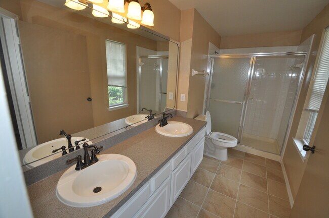 Building Photo - 408 Summit Ridge Pl
