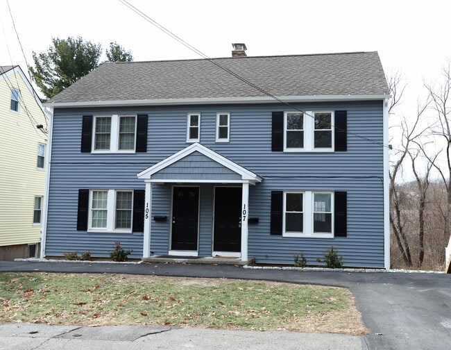 Building Photo - 113 Brooks St