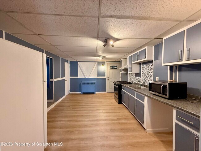 Building Photo - 61 Bowman St