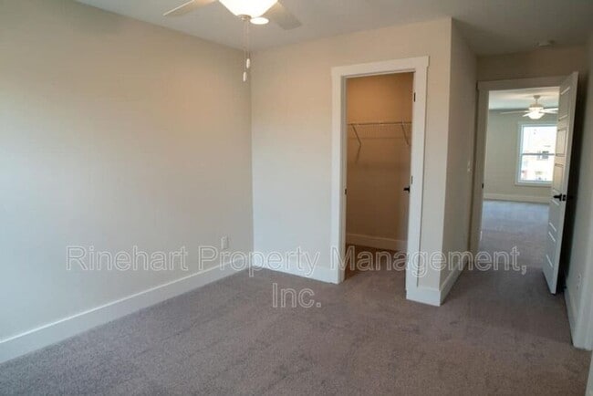 Building Photo - 366 Ginsberg Rd