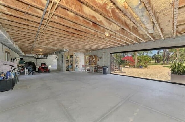 Building Photo - 760 S Oxford Dr
