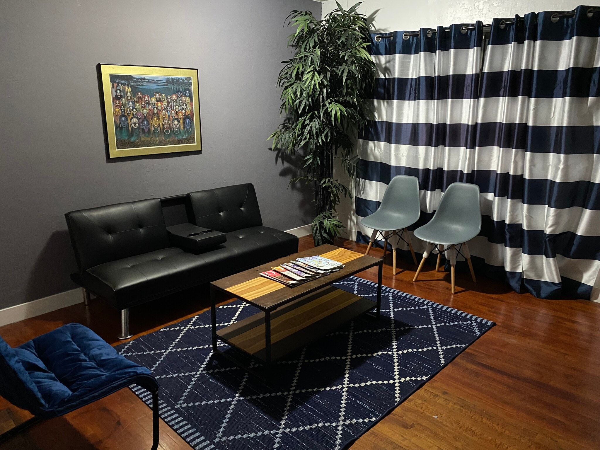 Comfortable fully furnished lounge area. - 2220 Gale Ave