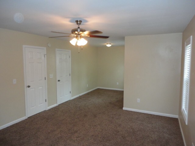 Building Photo - 832 Brookhannah Ct