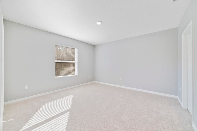 Building Photo - 443 Arbor Lakes Dr