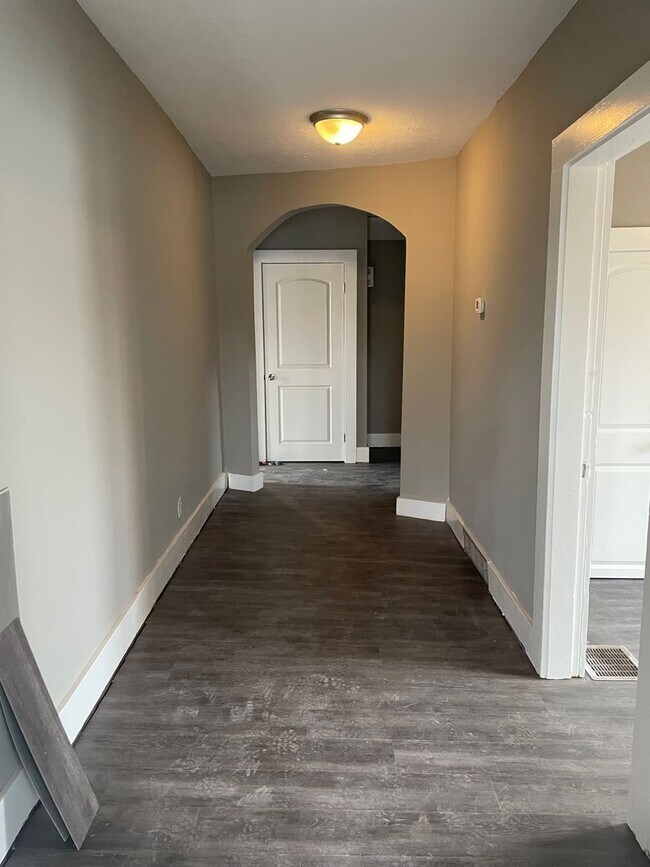 Building Photo - 312 Sumpter Ave