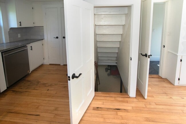 Building Photo - Amazing, Rarely Available Farmhouse with Carriage House and Garage