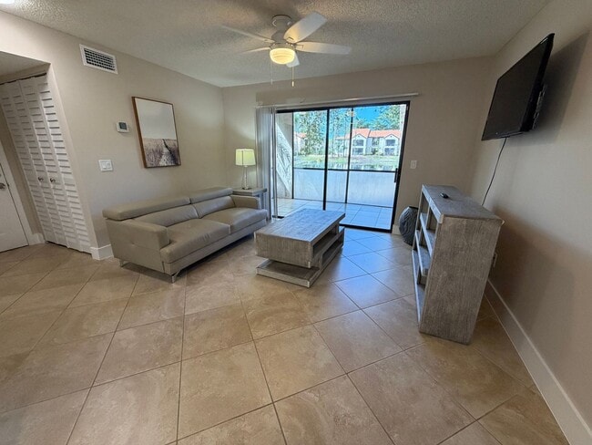 Building Photo - ANNUAL RENTAL - FURNISHED 1 BED / 1 BATH AT OASIS