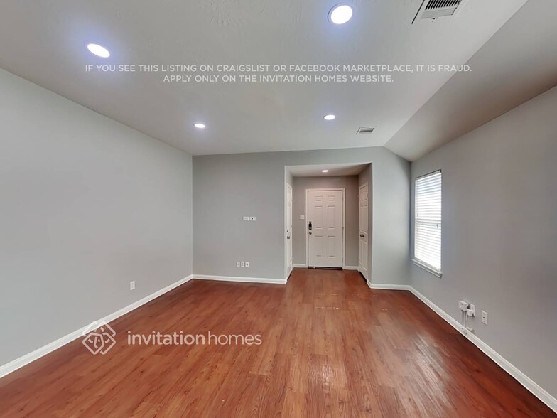 Building Photo - 18822 Dennington Dr