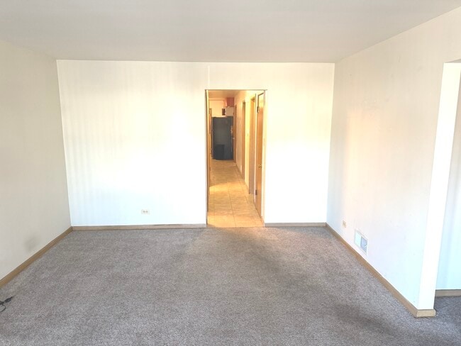 Building Photo - 7121 W Foster Pl