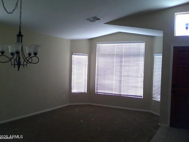 Building Photo - 1570 W Ivanhoe Ct