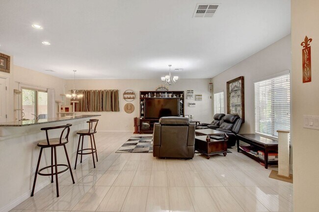 Building Photo - Beautiful Two Story Located on the Southwest