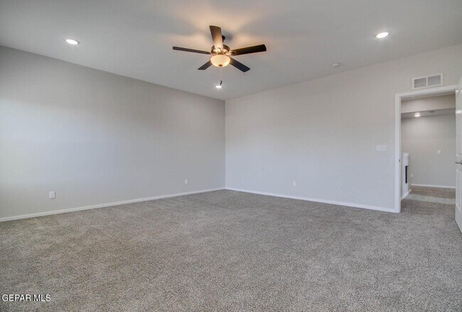 Building Photo - 916 Mormon Tea Dr