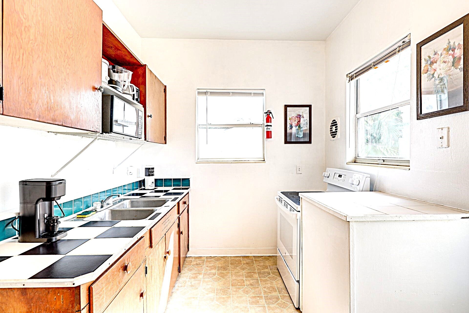 Kitchen W View - 2604 Post St