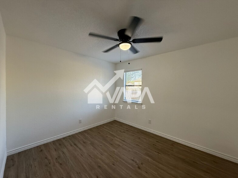 Building Photo - 4718 Saddle Ridge