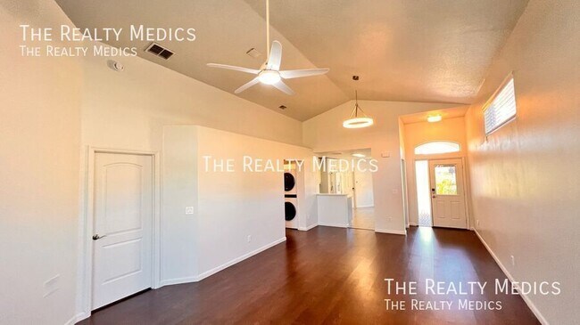 Building Photo - 3977 Journey Ct