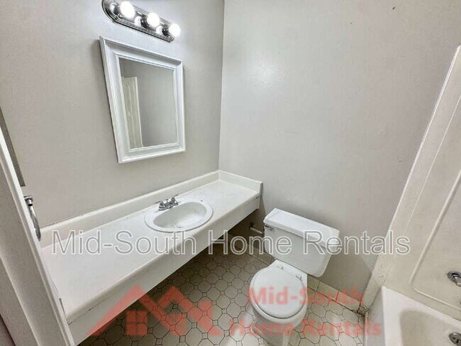 Building Photo - 4579 Buffer Dr