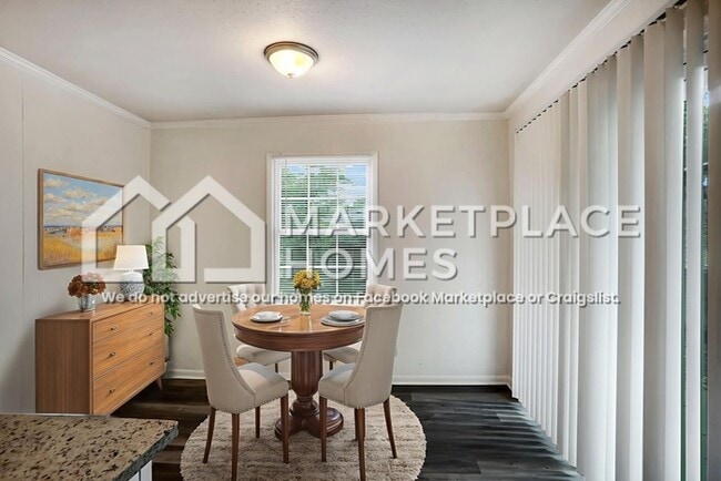 Building Photo - 4372 Greenleaf Cir SW