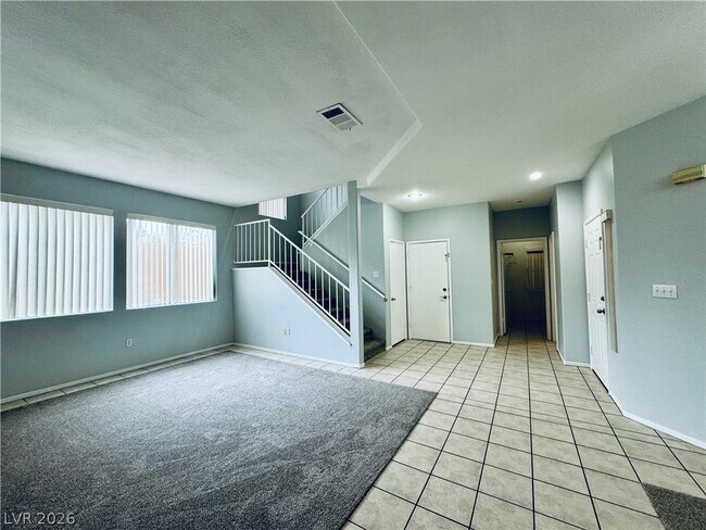 Building Photo - 2581 Silver Shadow Dr
