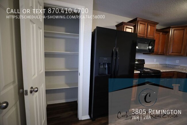 Building Photo - 3805 Remington-