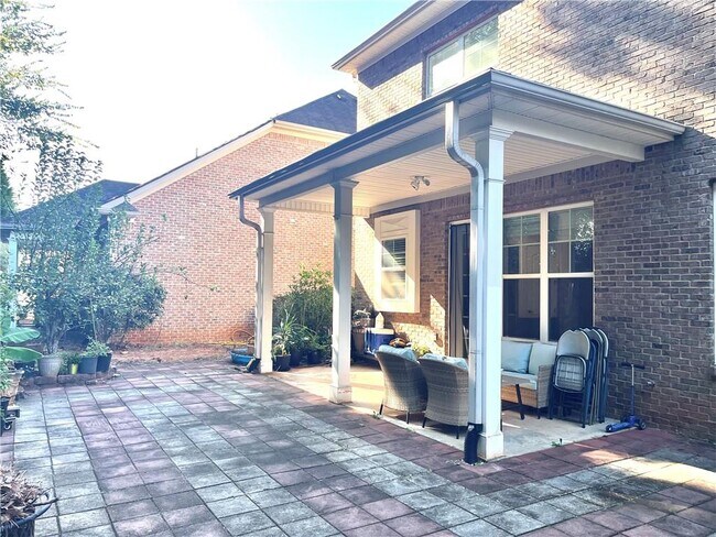 Building Photo - 440 Highgate Dr