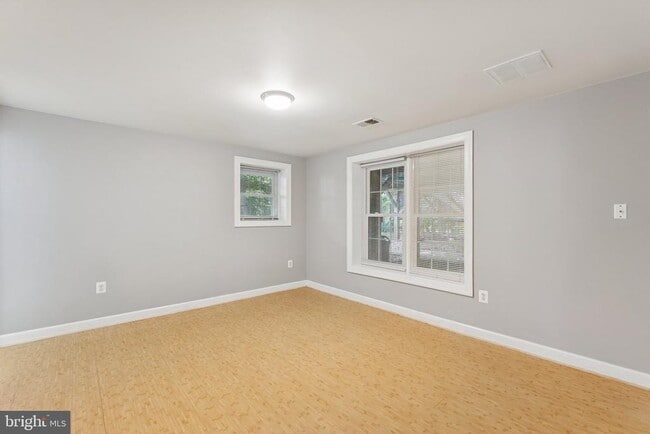 Building Photo - 12891 Crouch Dr