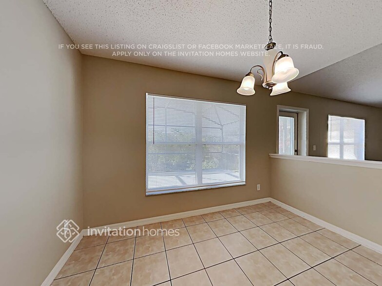 Building Photo - 1266 N Ridge Blvd