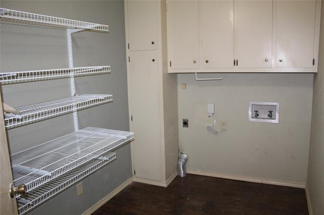 Building Photo - 1204 Oakhill Dr
