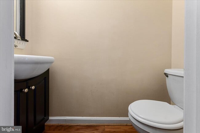 Building Photo - 2337 Glade Bank Way