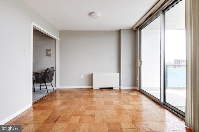 Building Photo - 10500 Rockville Pike