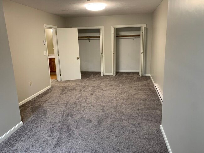 Building Photo - 1098 Stafford St