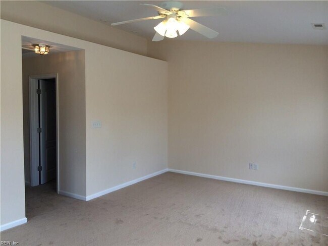 Building Photo - 604 Teton Cir