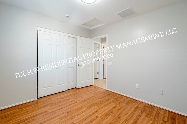 Building Photo - 10534 E Native Rose Trail