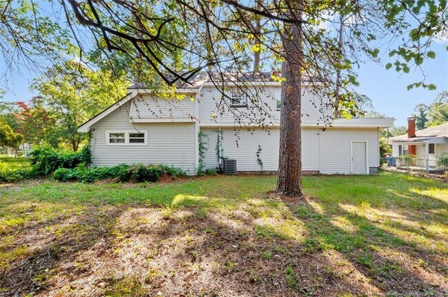 Building Photo - 804 Rodie Ave