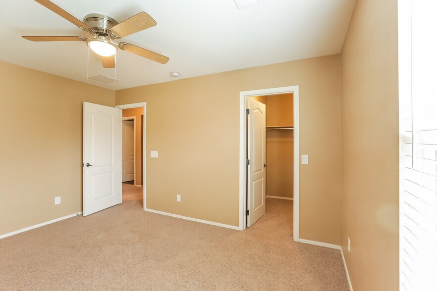Building Photo - 3617 S Winter Ln