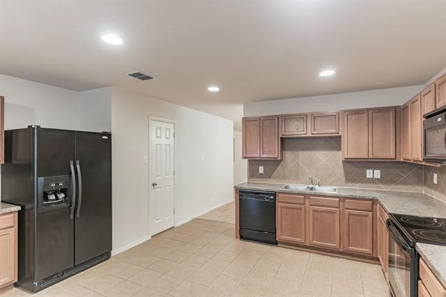 Building Photo - 13359 Fondren Ln