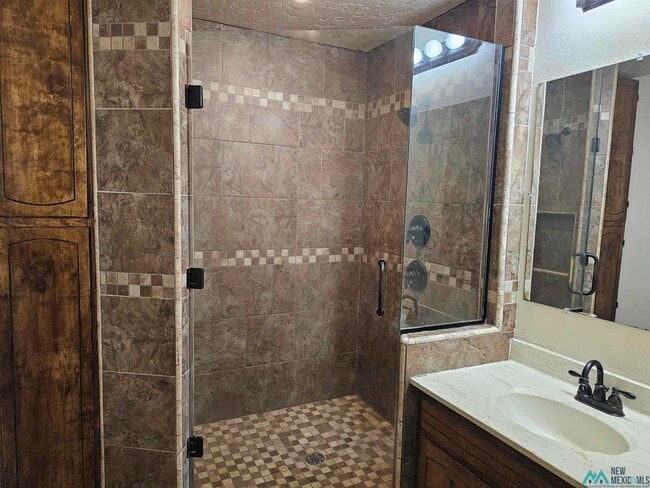 Building Photo - 1600 Arcineiga Dr