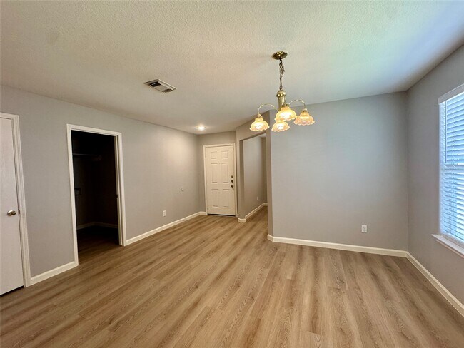 Building Photo - 18714 Desert Marigold Dr