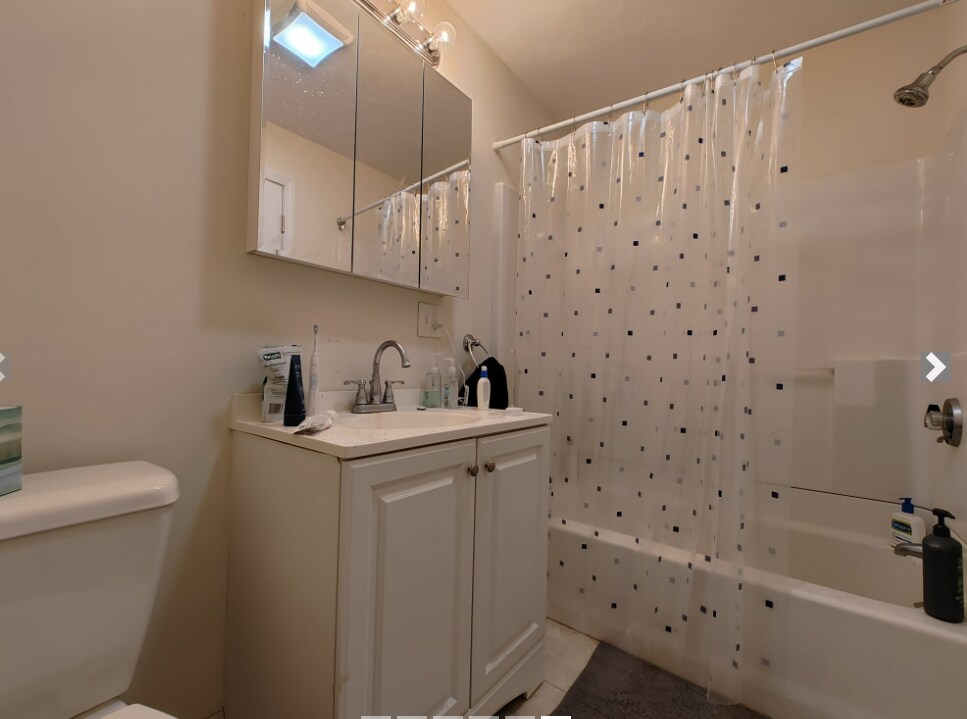 Building Photo - 1054 Cambridge St