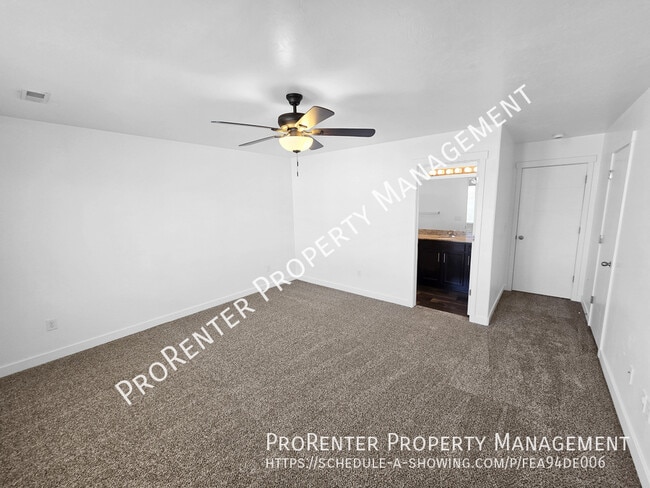 Building Photo - 15171 Gallant Dr