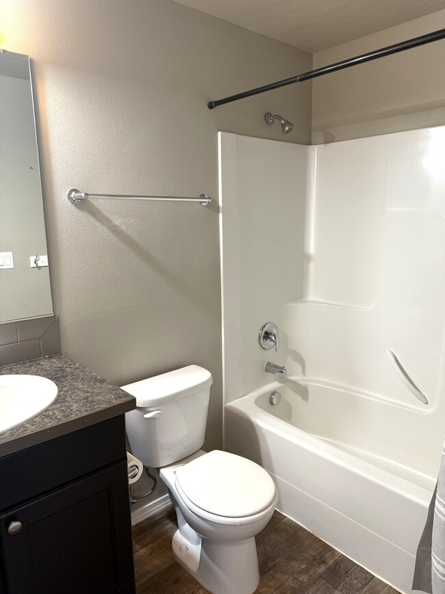 Building Photo - 1115 Leepike Ct