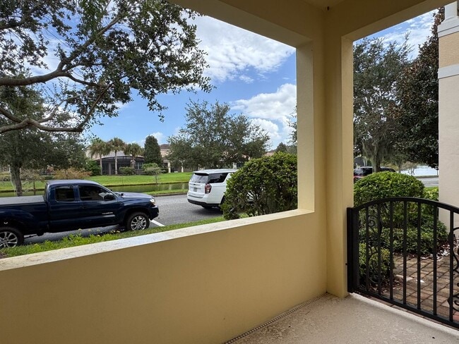 Building Photo - Lake Nona 3 Bedroom 3 Bath Townhouse in Vi...